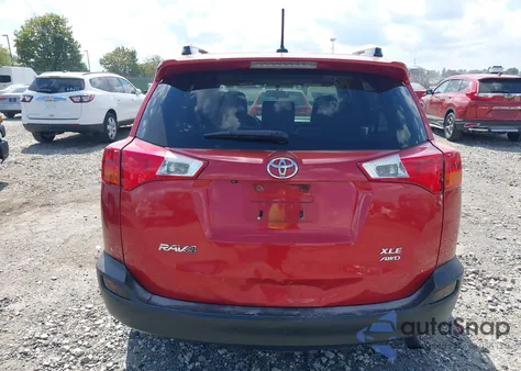 2015 Toyota Rav4 Xle из США, поврежденный, VIN JTMRFREV2FJ024091